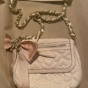 Hersey Johnson Quilted heart small crossbody
